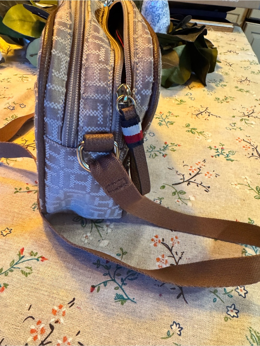 Tommy Hilfiger Beige/Brown Signature Crossbody Bag